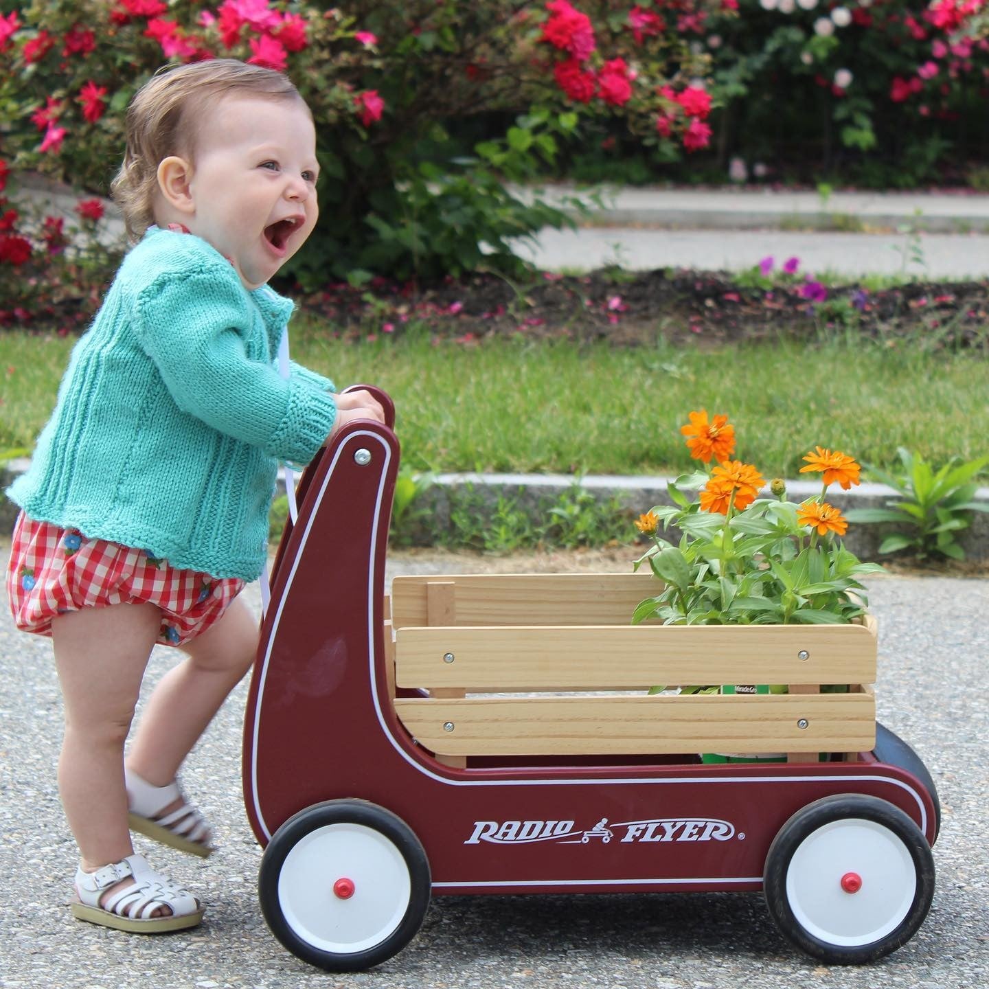 100 Ways to Use Your Wagon for Kids – Radio Flyer